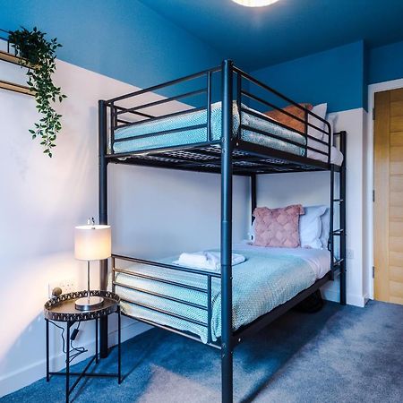 Stunning 2 Bed Apt By Greenstay Serviced Accommodation - Located In Formby Village - Perfect For Short & Long Stays - Couples, Friends & Families & Business Travellers All Welcome - Dog Friendly - 7 Dış mekan fotoğraf