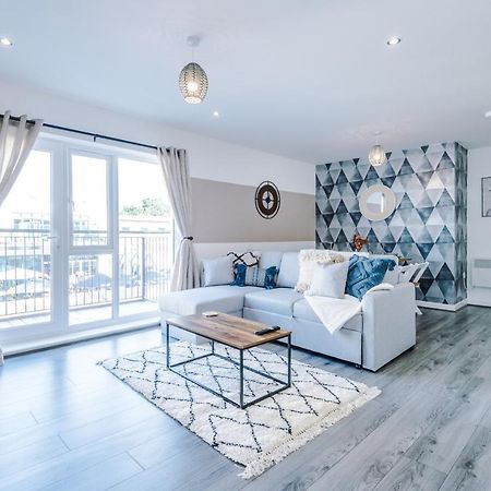 Stunning 2 Bed Apt By Greenstay Serviced Accommodation - Located In Formby Village - Perfect For Short & Long Stays - Couples, Friends & Families & Business Travellers All Welcome - Dog Friendly - 7 Dış mekan fotoğraf