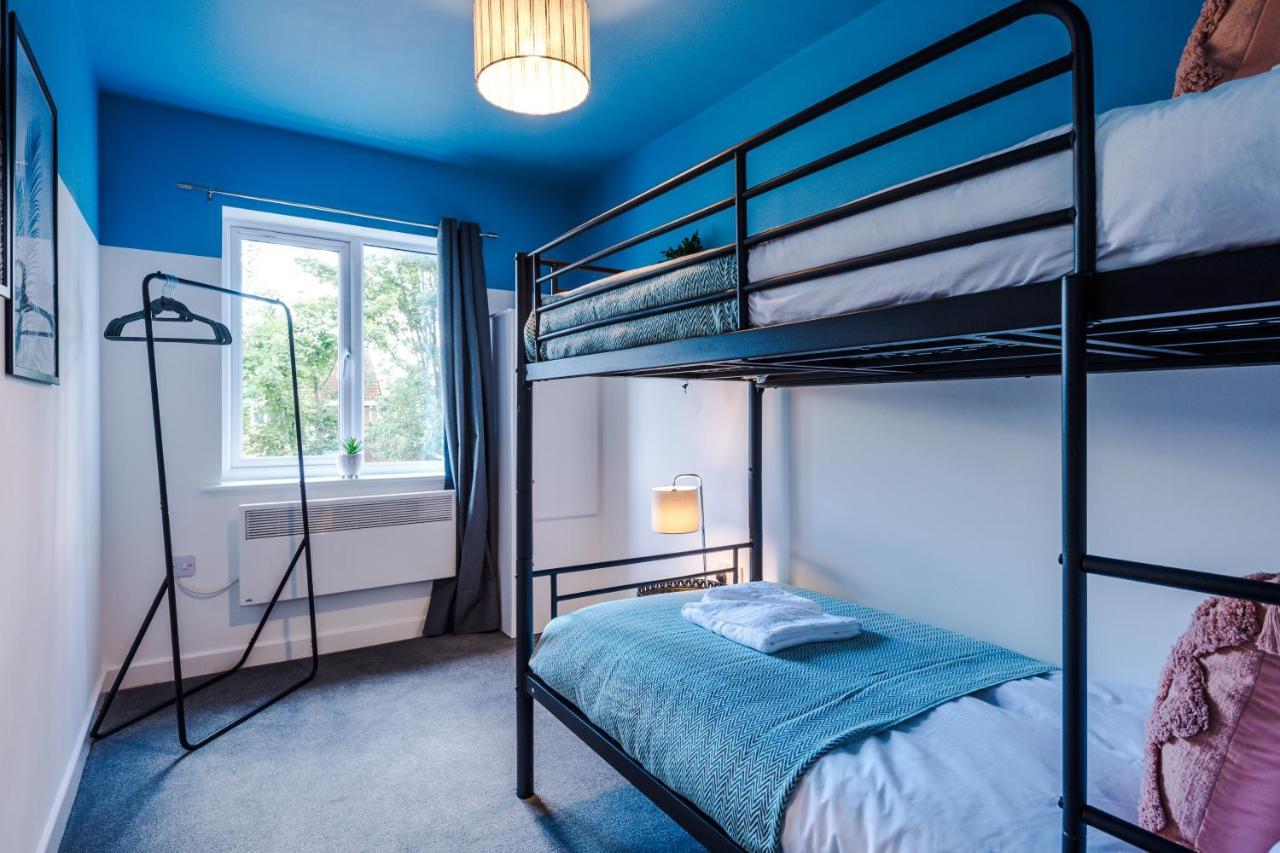Stunning 2 Bed Apt By Greenstay Serviced Accommodation - Located In Formby Village - Perfect For Short & Long Stays - Couples, Friends & Families & Business Travellers All Welcome - Dog Friendly - 7 Dış mekan fotoğraf