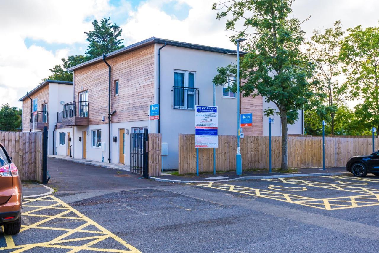 Stunning 2 Bed Apt By Greenstay Serviced Accommodation - Located In Formby Village - Perfect For Short & Long Stays - Couples, Friends & Families & Business Travellers All Welcome - Dog Friendly - 7 Dış mekan fotoğraf